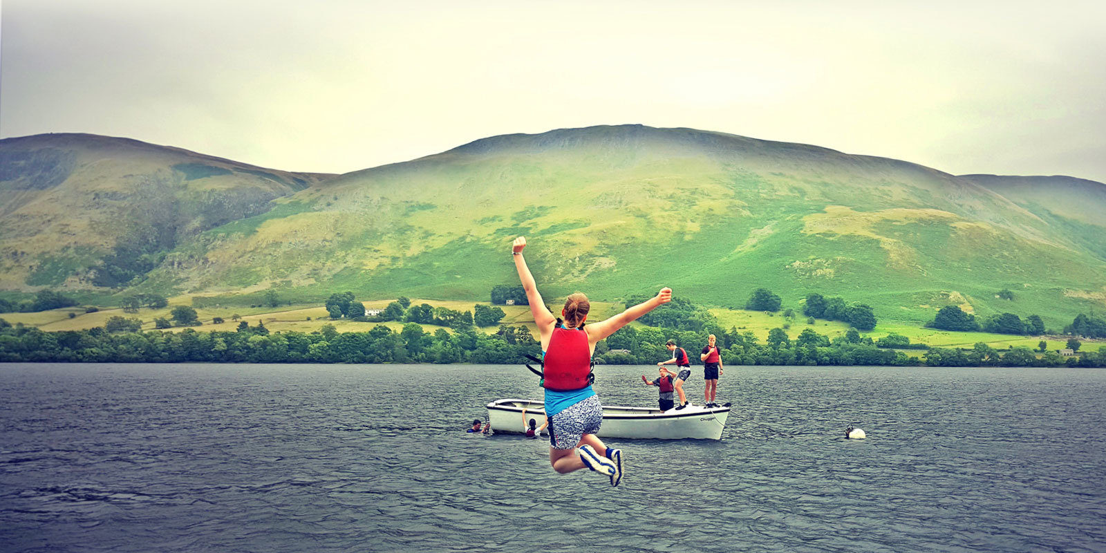 Jetty-jump-girl-ullswater-boat-jog-dip-banner-1600x800